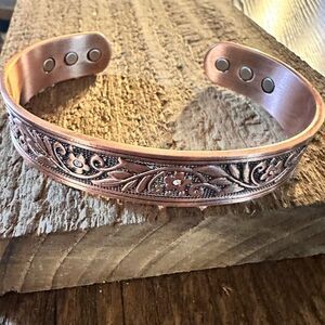 Boho Vintage Style Daisy Flower Zircon Stone Magnetic Bracelet, Arteritis Relie